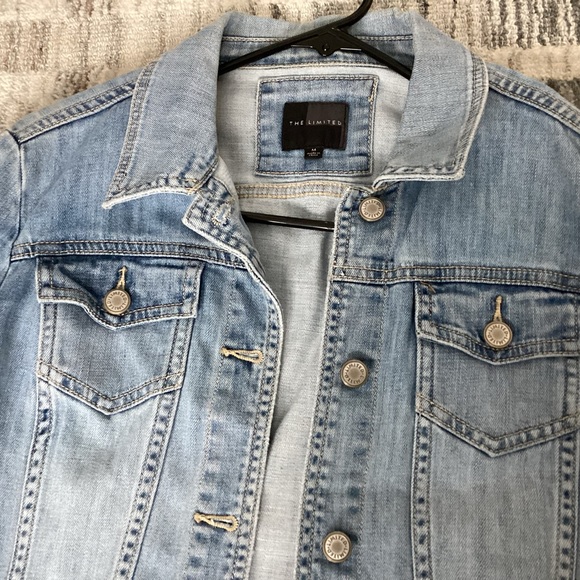 The Limited Light Denim Jacket - Picture 5 of 7
